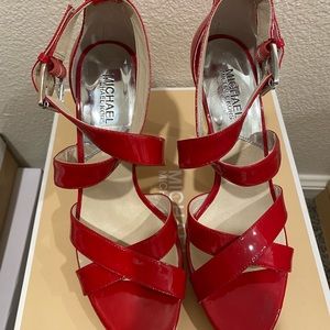 Michael Michael Kors Evie Platform Size 9 Chili